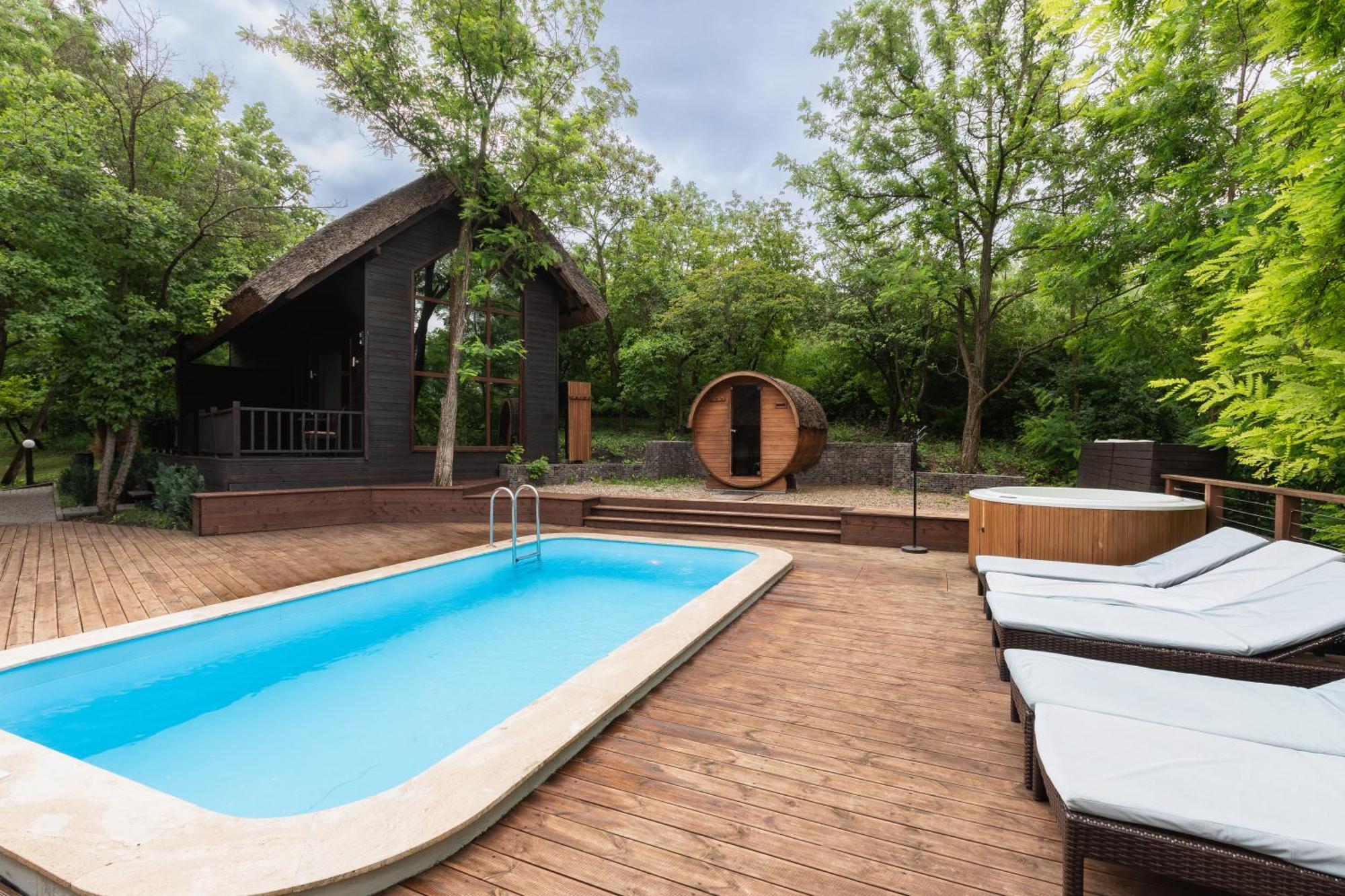 Отель Tree House Relax Park Кишинёв Экстерьер фото