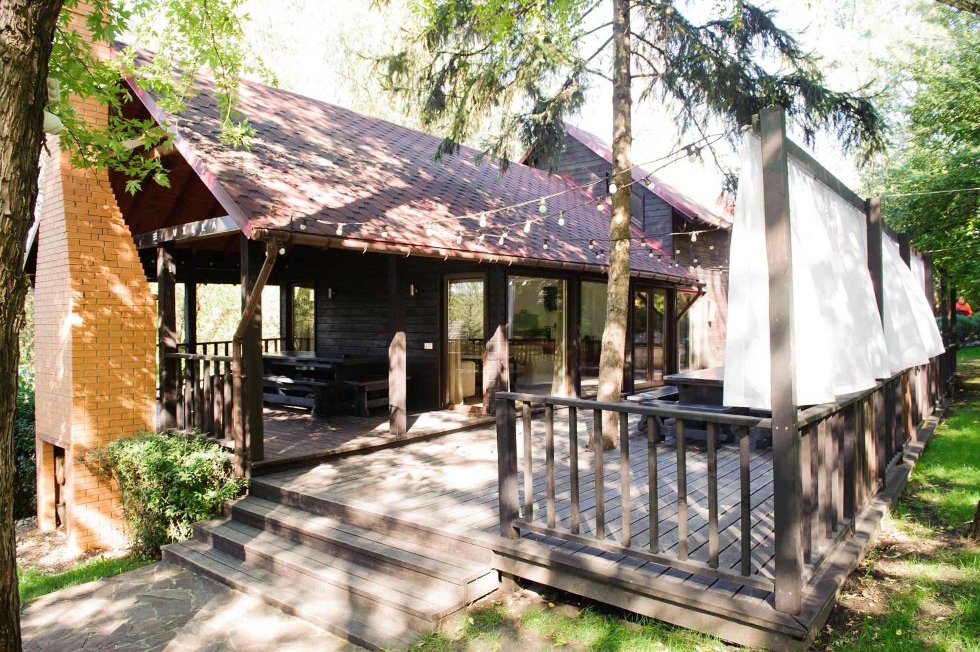 Отель Tree House Relax Park Кишинёв Экстерьер фото